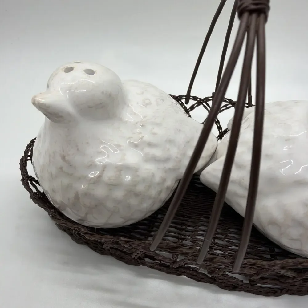 Chicks Birds Salt Pepper Shakers in Wire Country Basket Ceramic